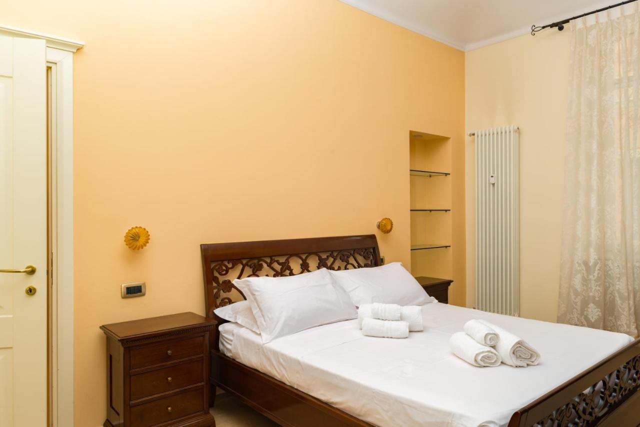 Alessandria Central Apt 10Min Walk Central Station Buitenkant foto
